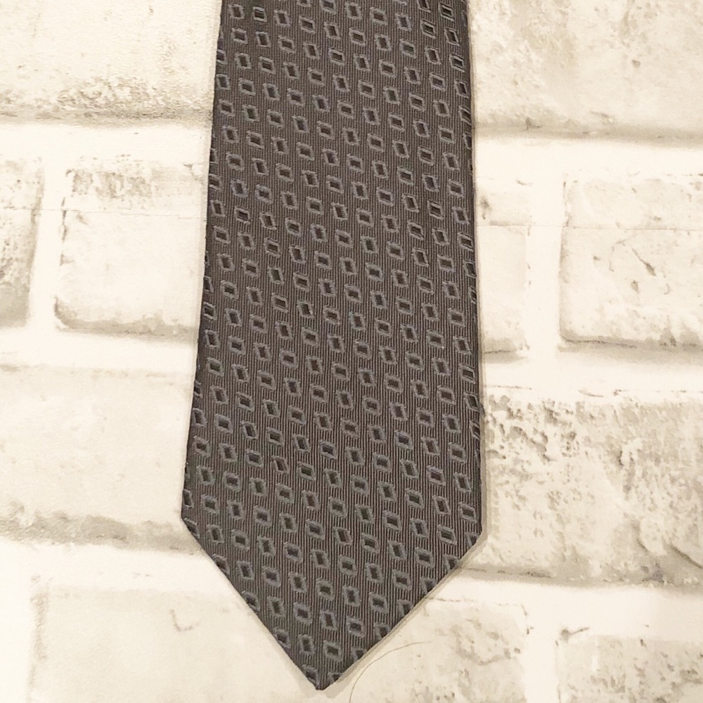 John Varvatos Handmade in Italy 100% Silk Necktie